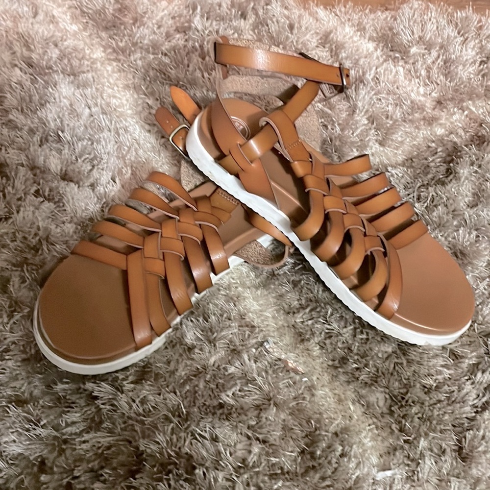 Sandals - Picture 2 of 2